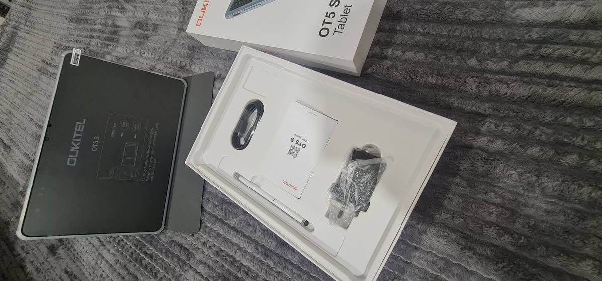 تابلت بالباكيت كل ملحقاته وياه ذاكرة 256بيع مستعجل بسعر 290 وبيه مجال


**إذا كنت صاحب هذا الإعلان وتريد حذفه لأي سبب، رجاءا أرسل رسالة إلى الدعم الفني**