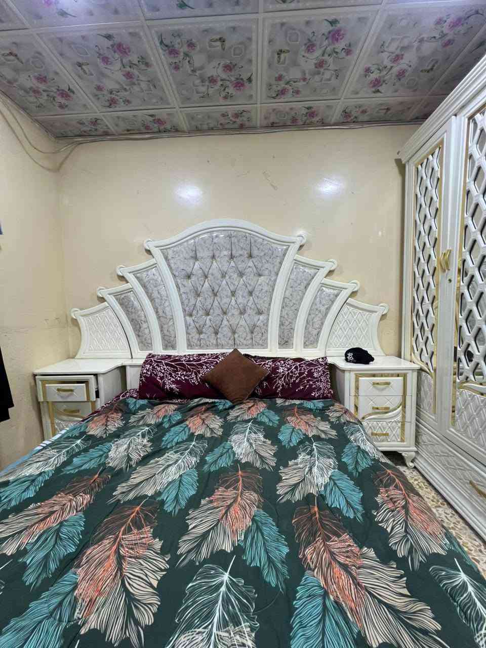 آلََّسلَآمَ عٌلَيِّګمَ آحٌبِتّيِّ
غٌرفِّهِ (صاج الاصلي)  6ابواب غرفه جديده استعمال فقط شهرين
جديده جديده جديده ارجع واكررر (السعر)مليونين وييها مجال   الاستفسار خاص او وتساب ‏‪***********‬‏
