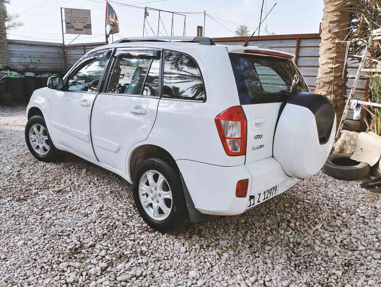 تيگو 1800cc
كفالة عامة كير محرك كشر 
مواصفاتها معروفة جلد فتحة سقف تدفئة بالكشنات شاشة كار بلي كامرة حساسات خلفية تحكم ستيرن جام اوتو ..الخ 
السيارة عليها ادامة كاملة شركة 
بلكات اصلي شركة مو تجاري 
تخم نوزل سني اصلي مو تجاري 
قايش اصلي مو تجاري 
رولات وضاغطة اصلي 
راديتر وبواري وفلسان وكلشي يخص منضومة الماء كله جديد وشركة 
تبريد مو ثلج فوك الثلج 
رقم بغداد 
السنوية باسمي قبل شهرين جددتها تنتهي يوم 21/10/2030
السعر 61 وبيها مجال 
***********
