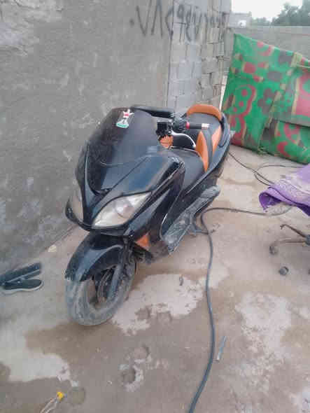 السلام عليكم فورصه 0/8مكان بغداد الكماليه السعر 500اليحب يتصل ***********
