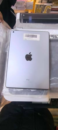 ايباد ابل • ٣٢ • بطارية ٩٢