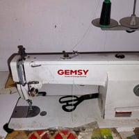مكينه للبيع مستخدمه قليل الاستفسار الاتصال على هذا الرقم 07826600631