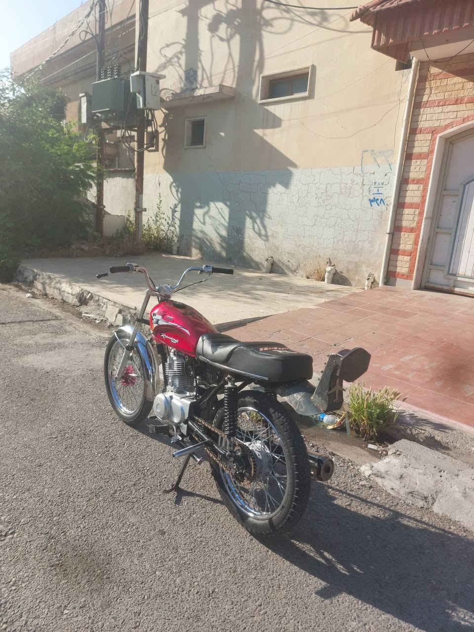 نامه شلامجه للبيع  صارله شهرين من مطبكه غراض كله اصلي مكينه شرط مامفتوحه سعر 500 مكاني ايسر حي سماح  شراي اتصل ***********
