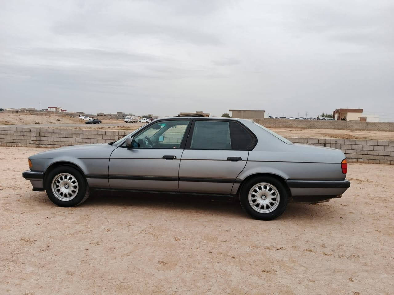 للبيع نقد بدون مراوس بي ام ٧٣٠ موديل ٩٢ نينوى مشروع وطني شرط التحويل صبغ جماليه بدون اي ضرر فول موصفات سياره برقي مابيها نقص مال جناي ترايك ٢٠٠ السعر ٥٧ وبيه مجال بصيط للشراي *********** خابر وتدلل مكاني الشركاط
