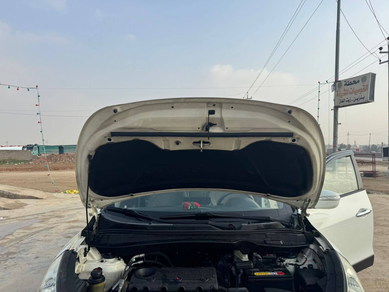 توكسن2010 بلا ضرر ولا صبغ ماشيه117 الف محرك ما مفتوح لا صرف لا نفخ طخم شرط بنوراما شاشه كامره سيارة كامله السعر135 مكان الموصل ***********..***********
