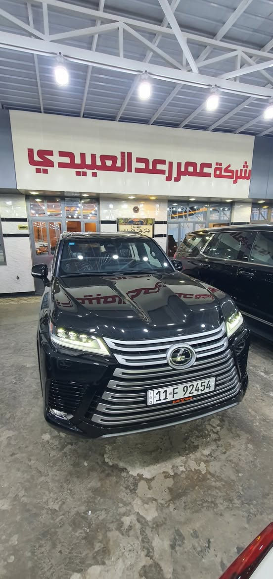 شركة عمر العبيدي لتجارة السيارات الحديثة 
تتوفر لكزس LX 600  بلاتنيوم 
السياره زيرو مرقم بغداد 
السعر ٢١٨ مليون دينار عراقي 
العنوان بغداد الكريعات شارع المعارض للاستفسار 
***********
