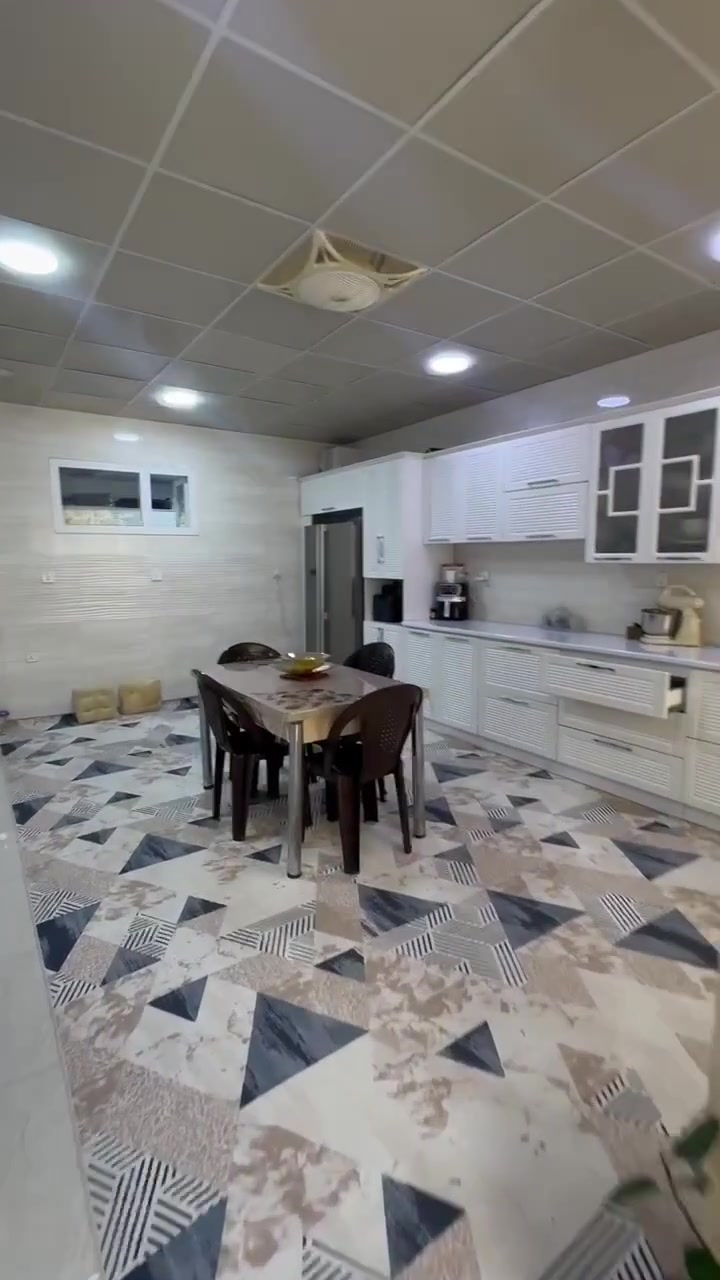 🏠 خانوو بۆ فرۆشتن (گەڕەکی سێتوان)
​
🔹 پێکهاتوە لە دوو نهۆم مەخزەنێ
🔹 نهۆمی یەک: میوان هۆڵ  چێشتخانە   +دوونوستن+مشتەمەلات    
 *نهۆمی دوو :-میوان +مەتبەخ+هۆڵ+٢ نوستن +مشتەمەلات
​💰 بۆ زانیاری لەسەر نرخ و بینینی خانوو:
زکری (الحمداللە) لە کۆمێنت دابنێ یان پەیوەندی بکە:
📞 ***********
📞 ***********
📞 ***********
​📢 مژدە بۆ خاوەن موڵکەکان!
​ئەگەر موڵکت هەیە (خانوو، زەوی، شوقە) و دەتەوێت بیفرۆشیت:
✅ ئێمە بە بێ بەرامبەر ڕیکلامت بۆ دەکەین!
✅ تەنها (ناونیشان + وێنە + نرخ) بنێرە بۆ ڤایبەر یان تێلیگرام:
📲 ***********
