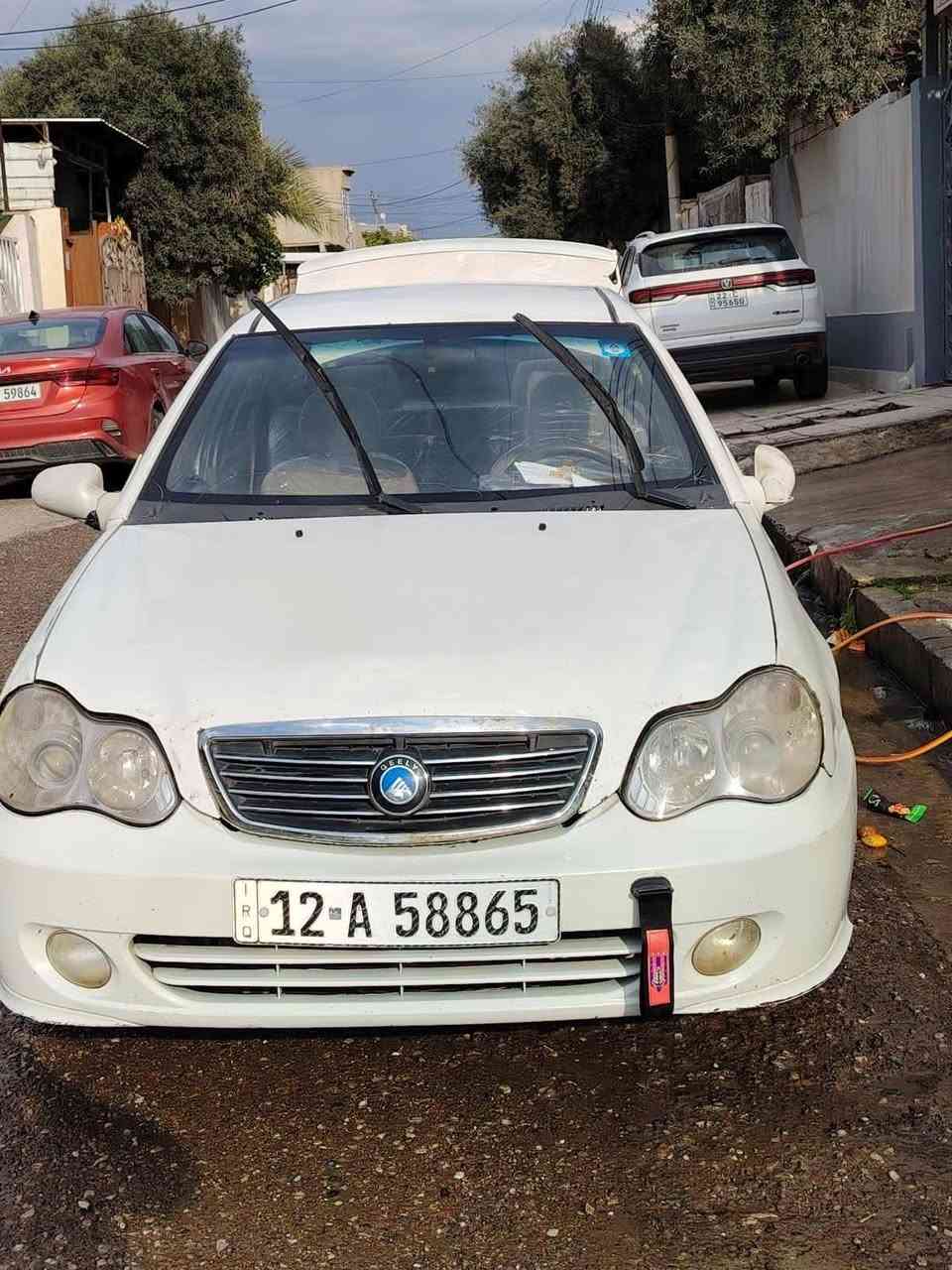 السلام عليكم 
جيلي سي كي للبيع 
موديل 2012 
محرك كورلا شرط 
كير شرط 
لايت زنون عالي ناصي اصفر 
صبغ جاملغ امامي ايسر بلا ضرر السياره 
الكشر كدام العين 
رقم نينوى باسمي شرط الوكاله والتحويل 
ويل كب 
تايرات نضاف 
السعر 47 
عنوان موصل ايسر حي الوحده 
التواصل
اسيا  (***********)
كورك (***********)
