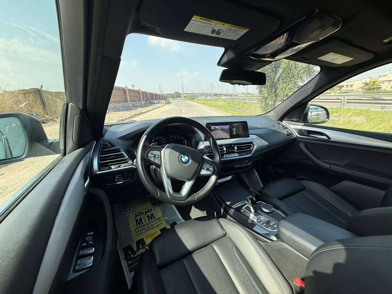 السلام عليكم 
تحية طيبة ..
BMW x3 موديل 2022..فول مواصفات محرك  2000 تيربو ماشيه ٣٧ الف بدون رقم ..تترقم بغداد مدفوع الكمرك تترقم بااسم المشتري
مواصفات كثيره 
بانوراما ..
تايرات run flat مقاوم للبنجر 
توقف ذاتي ..بقعه عمياء ..رادار امامي 
حادثه جاملغ ايمن وتبديل بنيد اصلي ..
السعر بدون رقم ٢٧ الف دولار
بغداد ..حي الخضراء 
***********
واتس اب
