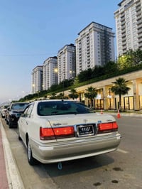 مەلیکە  مووس 2003📦 مەکینە d4بچوک پێشو دوا کریستال سەیارەکە نمونە لە جو...