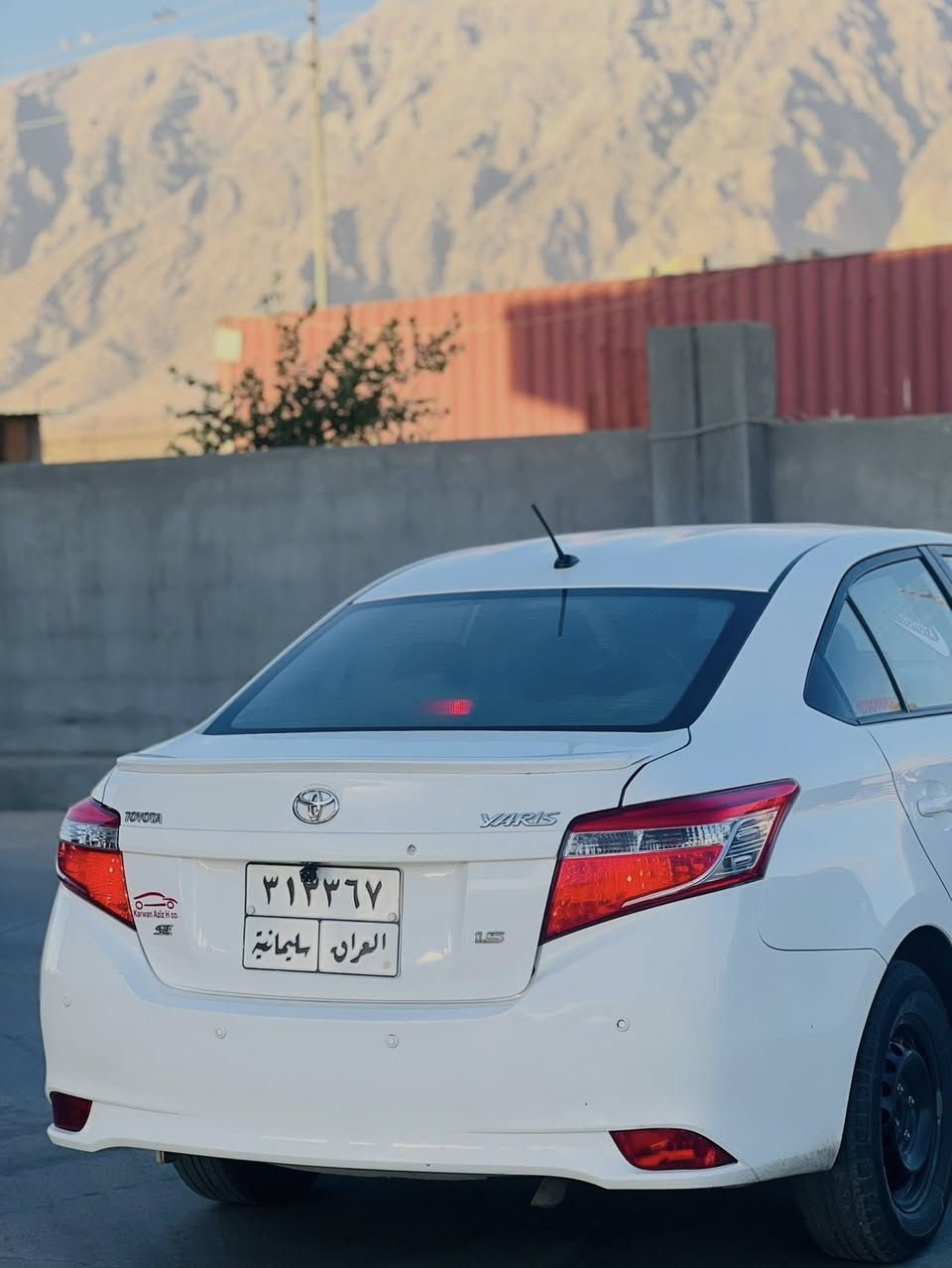 توێتا یارس ٢٠١٦
نمونەیە لە جوانی و پاکی 
بستێک پێشی بۆنیتی بۆیاخە 
٢ بست چەمەلەخی دواوەی ساردە
١٨٠ هەزار ڕۆیشتوە 
سەنەوی تازە بەسەر چوە
نرخ١٢٥ گەڵا و معامەلەیەکی برایانە 
سلێمانی
0776 686 37 07
