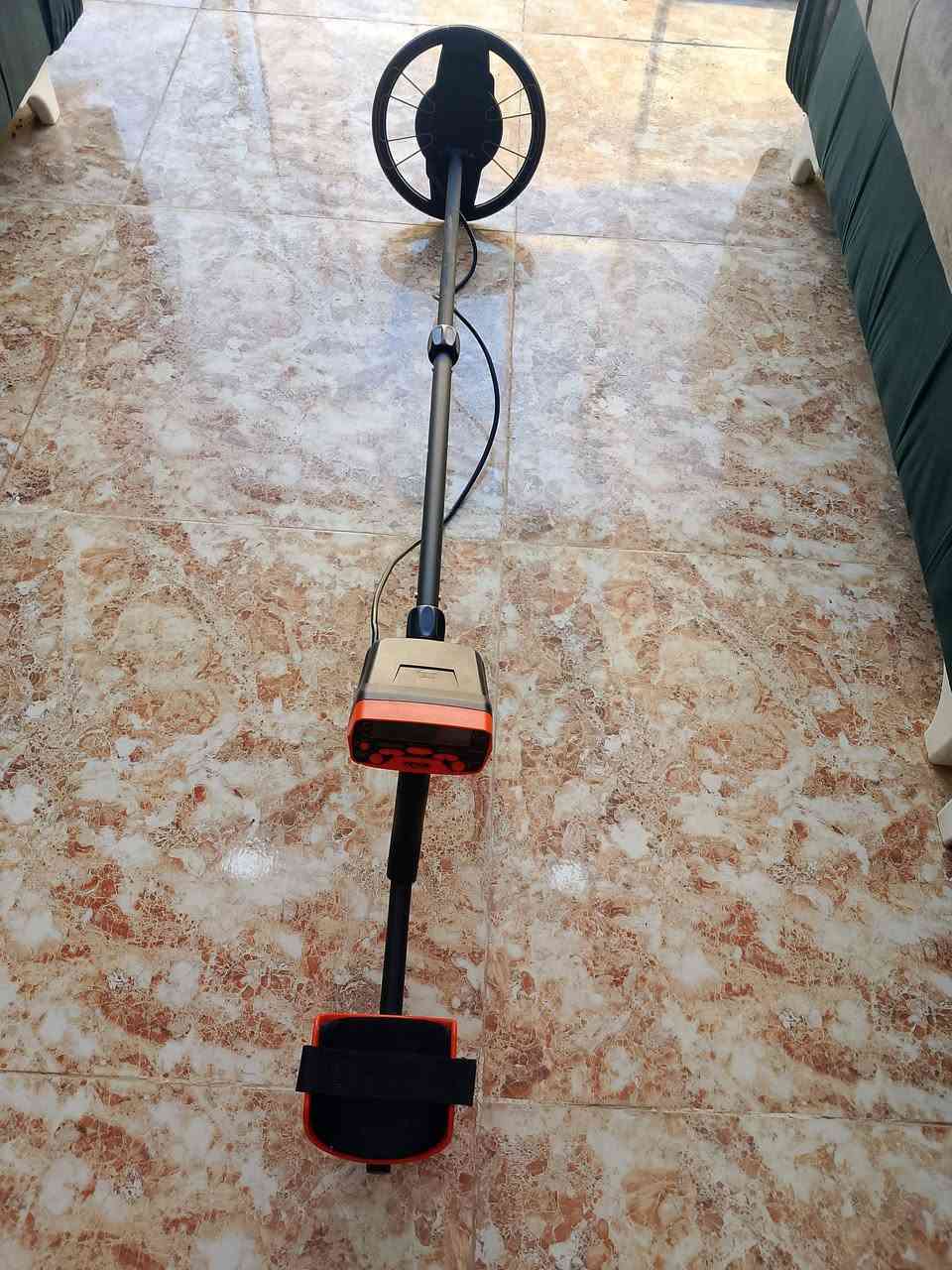 جهاز كشف المعادن السعر ب١٣٠ للأستفسار ***********
