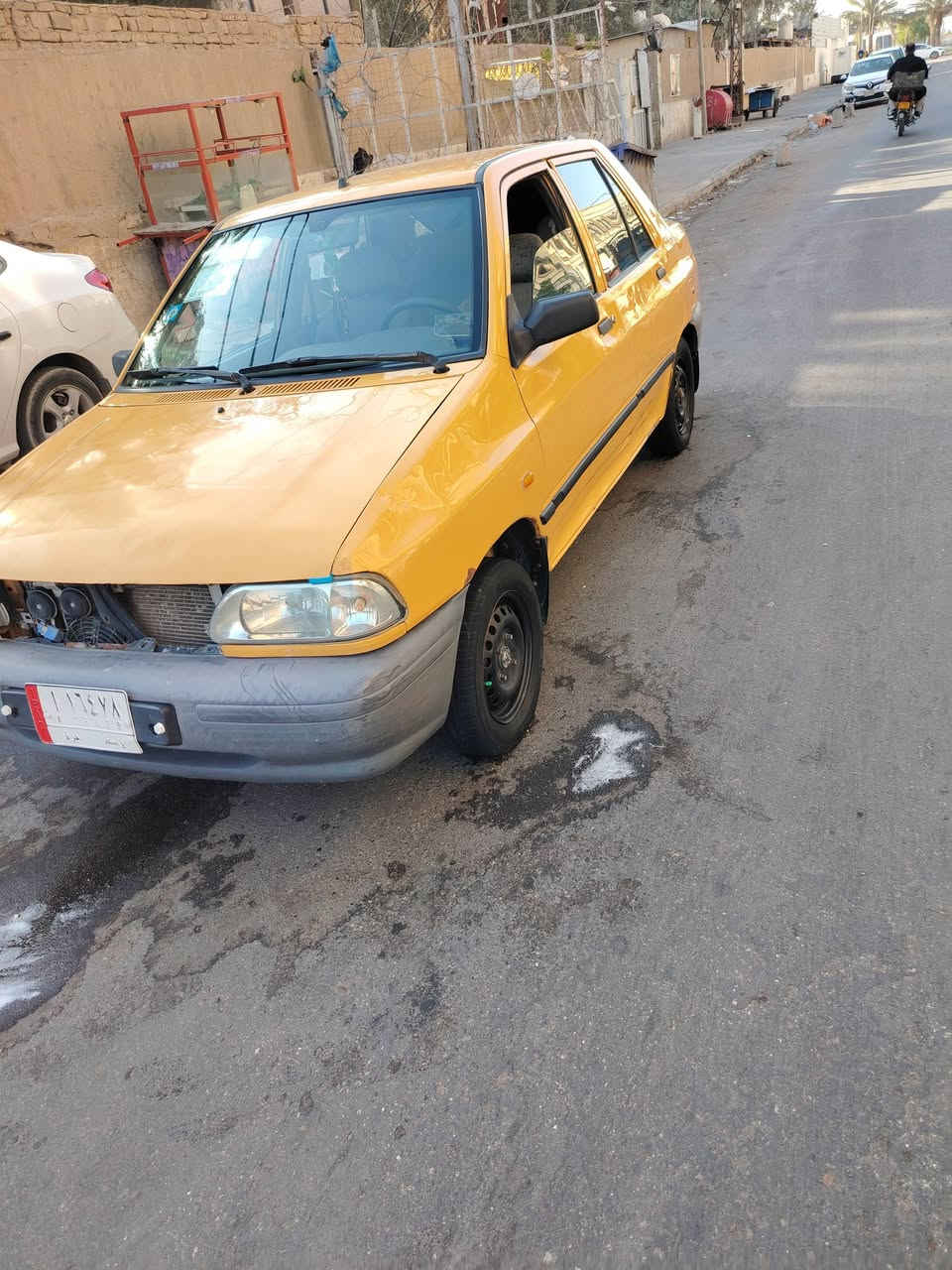 سلام عليكم سايبه موديل ١٦ السياره جاهزه من كلشي وبسمي سنويته ال ٢٧ سياره جاهزه من مكينه وكير وتخم تايرات وحداديه ومكفوله ما عده باب الوره السايق بيه بارد رقمه واسط نكليزي ومشروع وطني مصفره هيه وغرامات مكانه دوانيه السدير السعر ٣٨ وبيه مجال والاستفسار ***********
