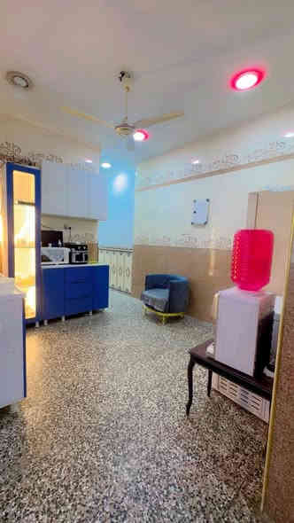 سلام عليكم دار للبيع زراعي مساحه 100متر
طابقين ونص يتكون من 4غرف نوم +صحيات فوك وجوه وخارجيه مطبخ +صاله منطقه الامين قرب شبكة الكهرباء الثانيه للتواصل  ***********
