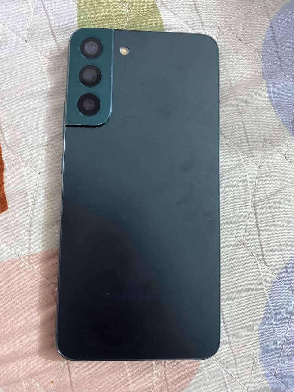 سلام عليكم سامسونك s22بلاص أوربي نضيف ذاكره ٢٥٦رام ٨ سعر ٣٨٠
