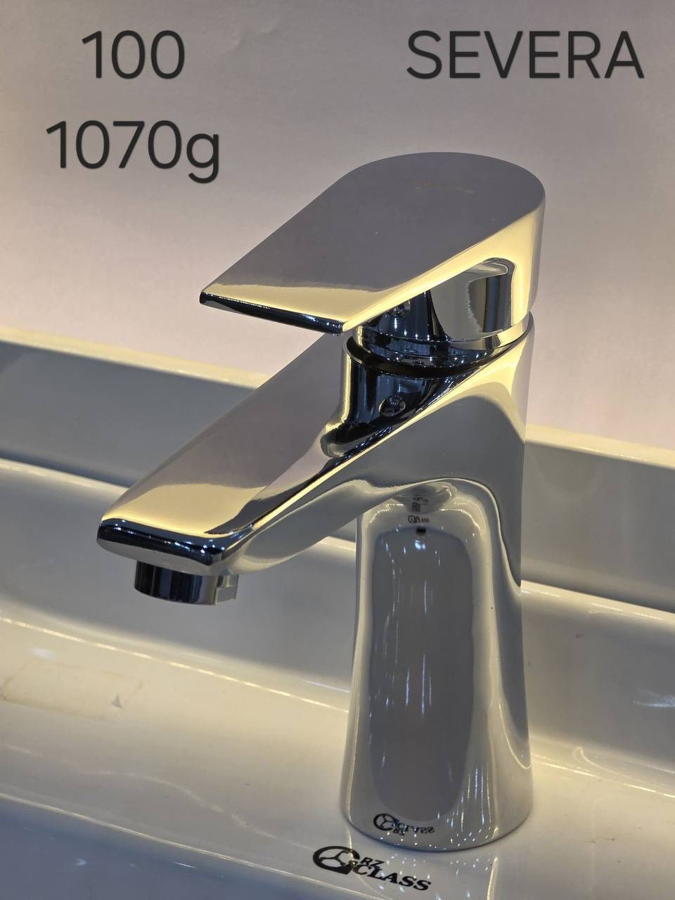 خلاط ماركة سفيرا ضمان 3 سنوات 
(جملة فقط ) 
***********
***********
***********
