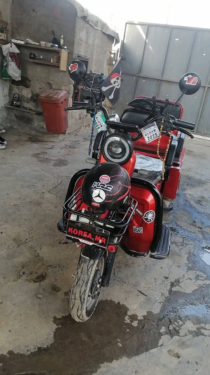 السلام عليكم
ماطور شحن للبيع
5 بطاريات جدد
ماطور نضيف كدام العين
متواجد عل فيس بوك
الرقم ***********
لا يوجد واتساب
