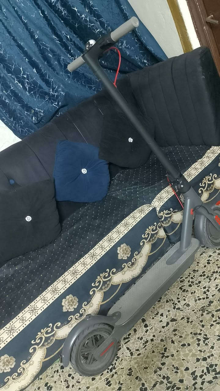 السلام عليكم سكوتر شحن للبيع السكوتر نضيف وجديد بطارية ليثيوم وبي جرص وبريك قرصي السعر 240 الف وبي مجال بسيط العنوان موصل


**إذا كنت صاحب هذا الإعلان وتريد حذفه لأي سبب، رجاءا أرسل رسالة إلى الدعم الفني**