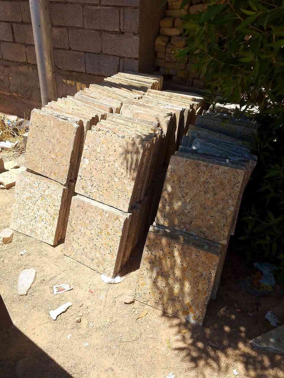 كاشي بغداد مستخدم نضيف 25متر سعر مناسب مثل ما موجود بل صوره سعر خاص للستفسار اتصل واتساب هاذا رقمي ***********
