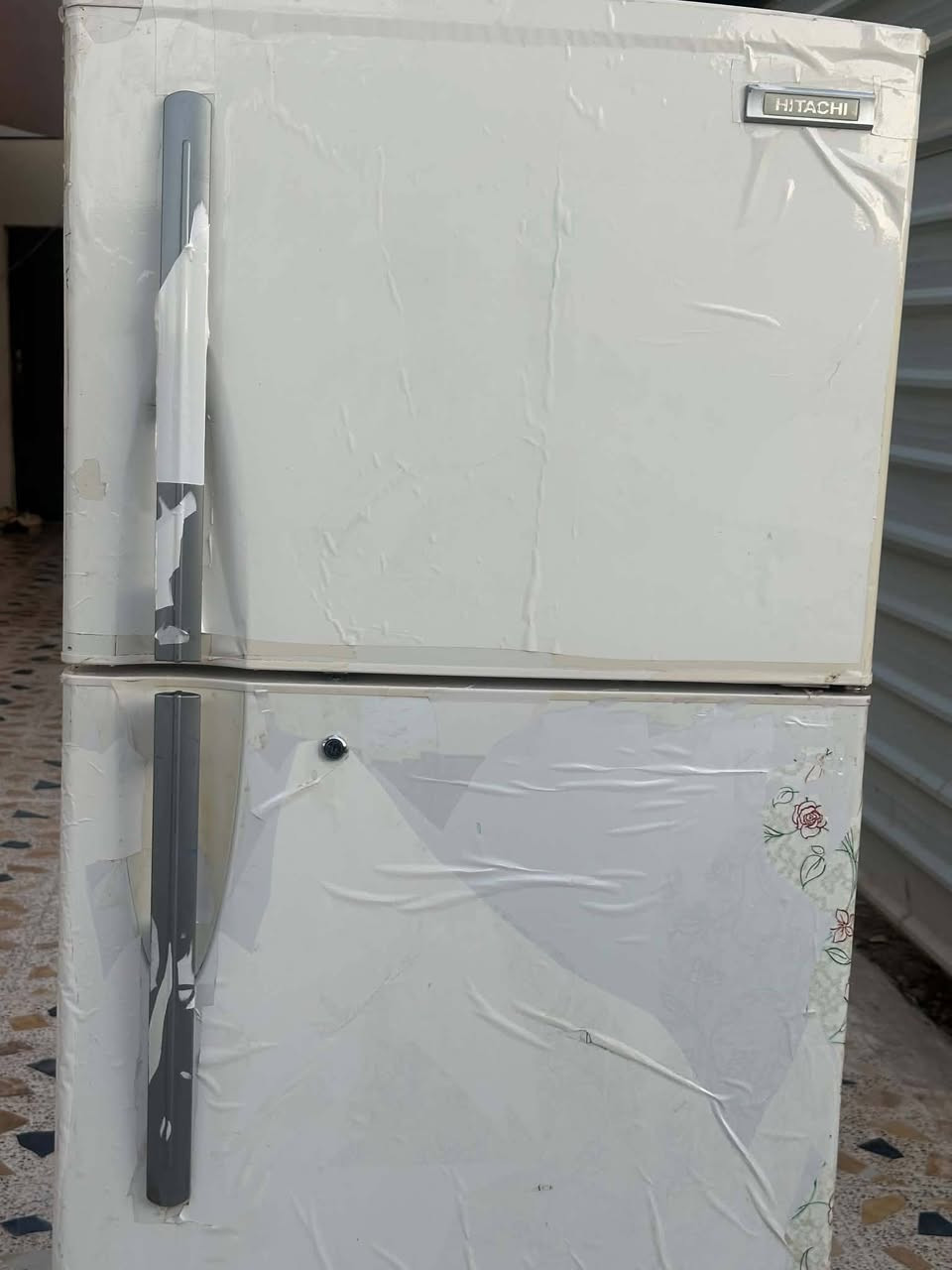 ثلاجه حجم كبير للبيع نضيفه ع فحص تجميد فول نضام بخاخات ✔️ 
للبيع السعر 300


**إذا كنت صاحب هذا الإعلان وتريد حذفه لأي سبب، رجاءا أرسل رسالة إلى الدعم الفني**