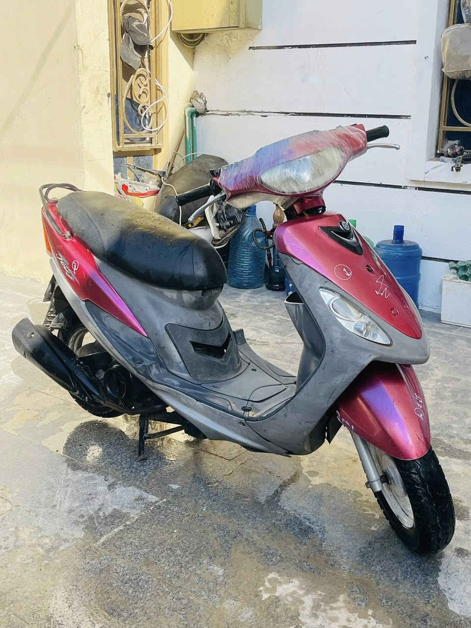 دراجه ماكس منغولي مديل ٢٠٠٧مال حاويه دراجه نظيفه بوشه بلادي ٤٩ سلف بلادي كله شغاله نكره سلف كهربائيات كله شغاله اشاير لايت عالي ناصي بس لايت دراجه فول ومو سعرها هذا بس متوازي سعره ٣٨٠ وبيه مجال قليل مكاني كربلاء وترهم مراوس 
***********
***********
