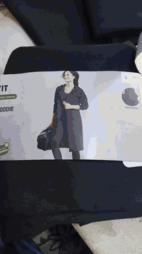 كلشي انيق وراقي تلكو يمنا ميرال شوبنك الفحامه قرب جامع القوي العزيز متوفر توصيل لاستفسار واتساب *********** مستعدون لتجهيز طلبكم من هدايا كرسمس وعيد ميلاد
