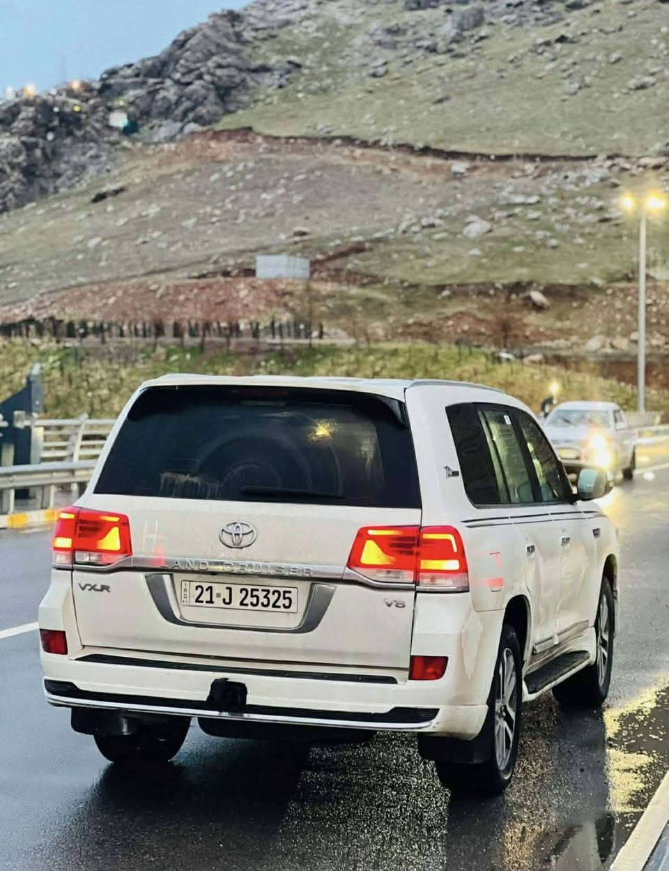 ⚜️تۆیۆتا لاند گرۆزەر مۆدیل ٢٠١٤ 
💰نرخ: لەکۆمێنت داوا بکە ڕاستەوخۆ بۆت دێت📥

🔹مواسەفات jxr
🔹شەش پستۆنە
🔹سەنەوی تا ٢٠٣١ تازەیە بەناوی خۆمەوەیە
🔹تایەی تازەیە
🔹شانی داوە بە لای سایەق ئەوەی تر کێشەی نیە
🔹هەموو گیانی ئیش دەکات بە شەرت
🔹شەنسی هیچی پێوە نییە 
🔹سەیارەکە زۆر توندو تۆڵ و بێ کێشەیە 

بۆ زانیاری زیاتر تەلەفۆن بکەن بۆ ئەو ژمارەیە☎️
0750 109 5666

🔸شوێن ڕانیە
