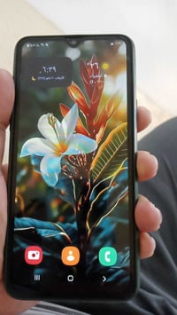 سامسونج A20s • مامفتوح • مع اغراضه