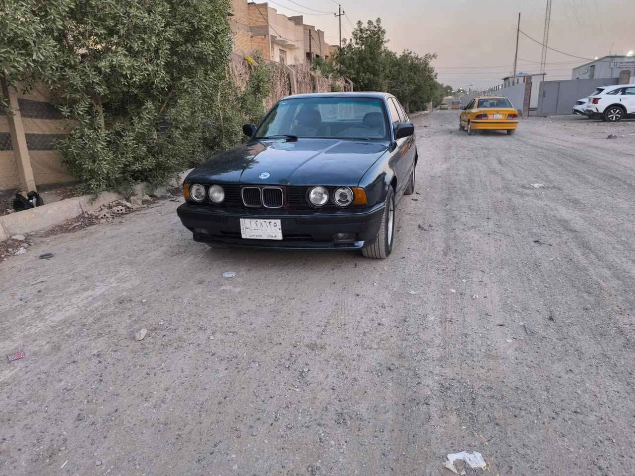 للبيع بي ام موديل 91 حجم 520 رقم كربلاء دولي مشروع وطني كير  ومحرك مكفولات سعر 35 مكاني بغداد  هاتف *********** كهربائيات كله شغاله صدر جديد سياره فتحه اسلايت سياره كير عادي
