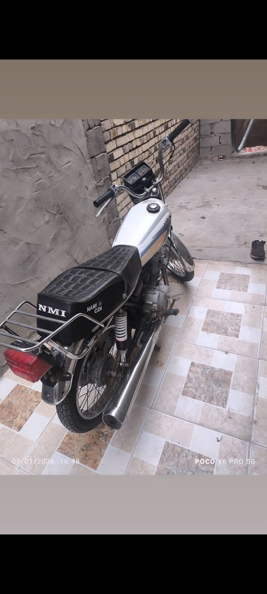 س ع دراجه اوراق اصولي مديل 19 مكينه مكفوله من كلشي كهربائيات شغاله سعر 700 وبيه مجال ***********
