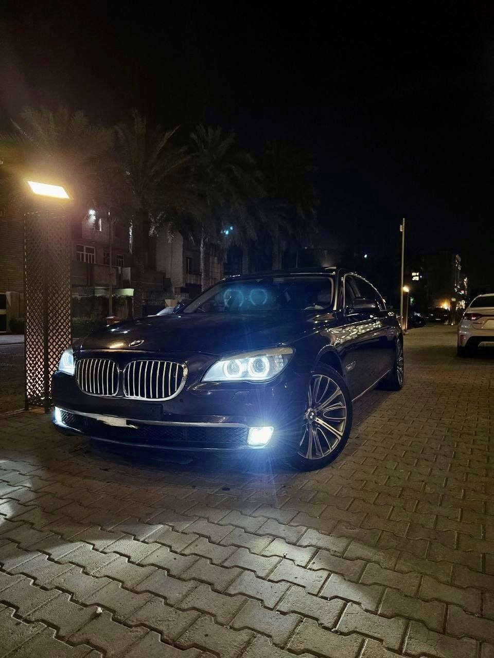 Bmw 750 li 2010
أعلى فئة — سيارة ملكية بكل معنى الكلمة، تجمع بين الفخامة والأداء والقوة.
محرك V8 Twin Turbo يعطي عزم وهيبة بالطريق مع راحة قيادة استثنائية.
رقم بغداد مميز
السيارة مجهزة بكامل المواصفات: شاشات، تبريد وتسخين مقاعد، بصمة، سقف، كامرات وحساسات، وأنظمة راحة متقدمة.
داخلية فاخرة جداً مع مساحة واسعة وخطوط BMW الكلاسيكية المميزة.
ماشية 125 الف كيلو مو ميل
السيارة نظيفة ومعتنى بها، مناسبة لليدور على الفخامة والرقي بسعر ممتاز.
للاستفسار مراسلة 
***********
