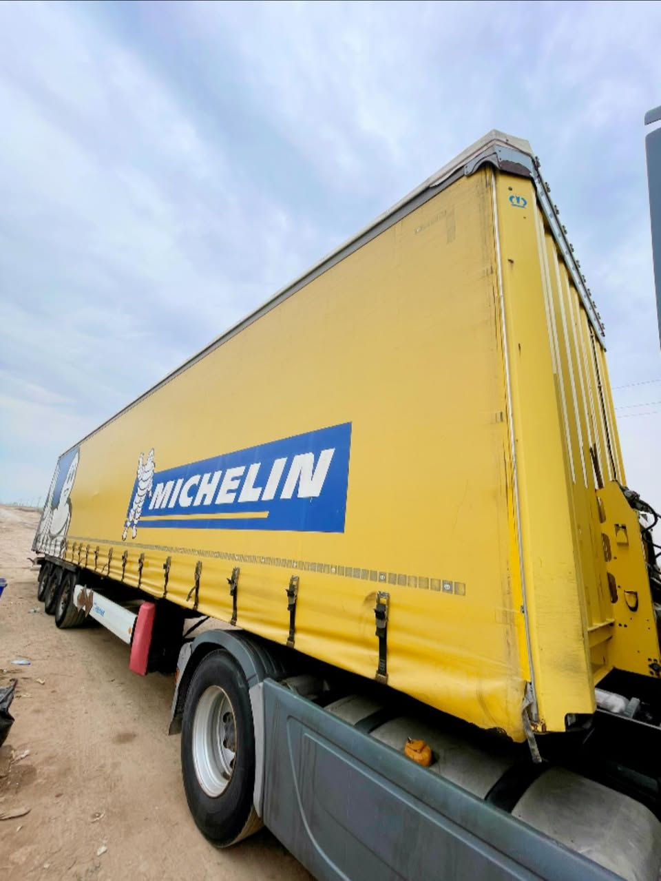 سلام عليكم عربانه كرونه منفيس مديل 14 دخول جديد ومكفول مجموعه بيبي دسك بريك  سقف جوب مطري الاستفسار والمعلومات 
الاتصال على الرقم 
***********
***********
