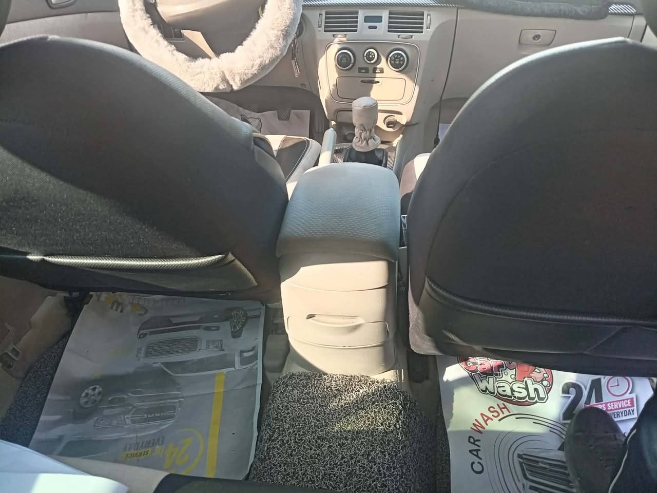 سلام وعليكم سوناته لبيع سياره نضيفه حيل ومرتبه محرك ٢٠٠٠صدر تخم تاير باتري كله جديد شاشه كامره 👌كير عادي السيارة بيه اربع قطع بدون دواخل 
سياره ماتصرف عليه الف دينار وتريك البصره السعر المطلوب ٨٢وبيه مجال لطيبين 

‭٠٧٧٥ ٢٣٠ ٩٤٢٧‬مكلف بلنشر
