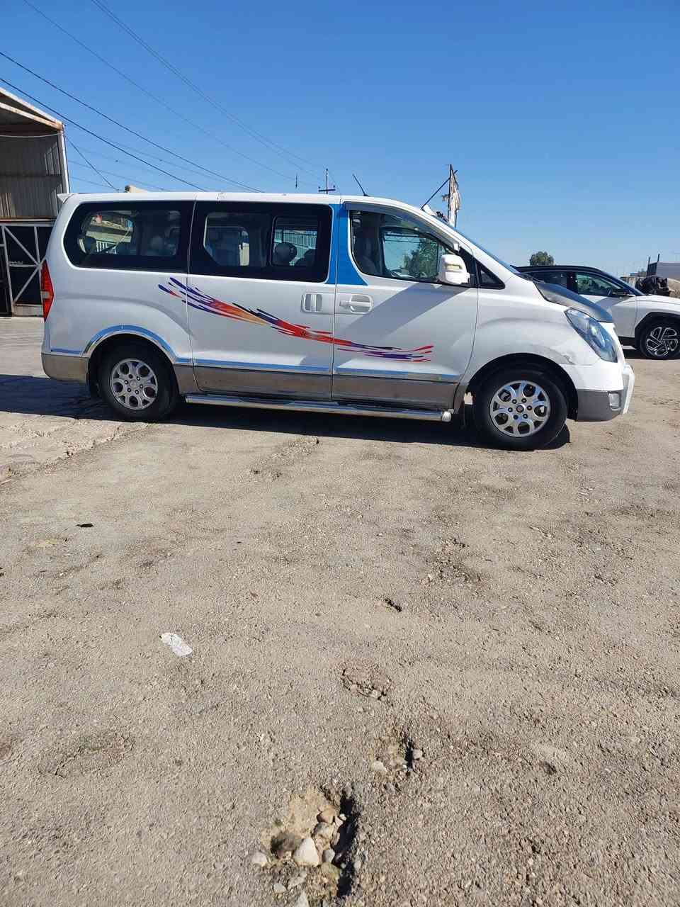 السلام عليكم استاركس للبيع او مراوس ابموديل اقل 2013رقم بغداد انكليزي فوول مواصفات سبع الوان ثلاجه مكينته بلكارتون بيه صبغ ٣قطع اثر جراد بدون دواخل السعر 145وبيه مجال للشراي ***********مكاني بلصويره
