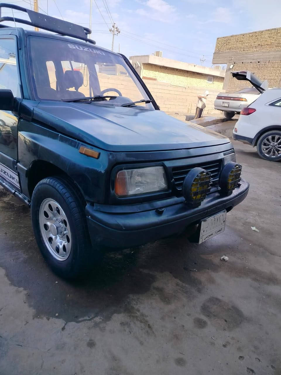 السلام عليكم للبيع سوسوكي فيتاره موديل 95 رقم بصره مشروع وطني سنويه 28 مكفوله من ضربه والعيب الشرعي مكينه وكير 4 ونجي نضاف حداديه وتايرات جدد كهربيات كله شغاله سياره جاهزه مكان الشطره سعر 30 وبيه مجال ***********
