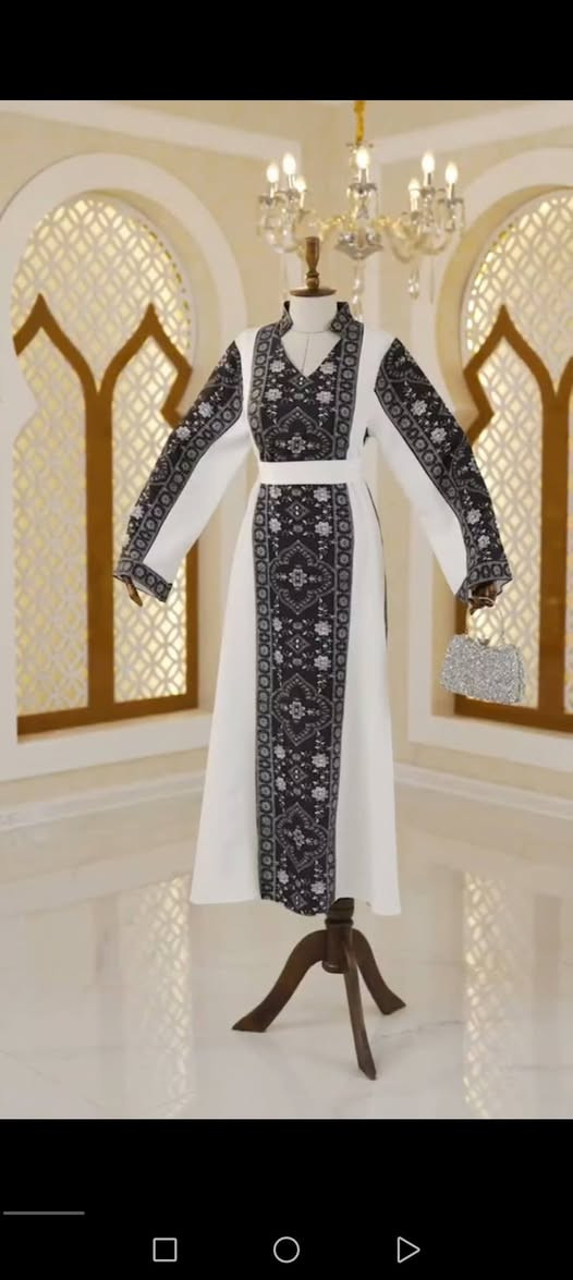 فخامه رمضانيه بأطلاله ونزاكه جميله 
 فستان رمضاني 😍
قماش دابل ايطالي الأصلي 
الألوان:اسود،جوزي،نيلي،احمر
قياسات 38,40,42,44,46,48


**إذا كنت صاحب هذا الإعلان وتريد حذفه لأي سبب، رجاءا أرسل رسالة إلى الدعم الفني**