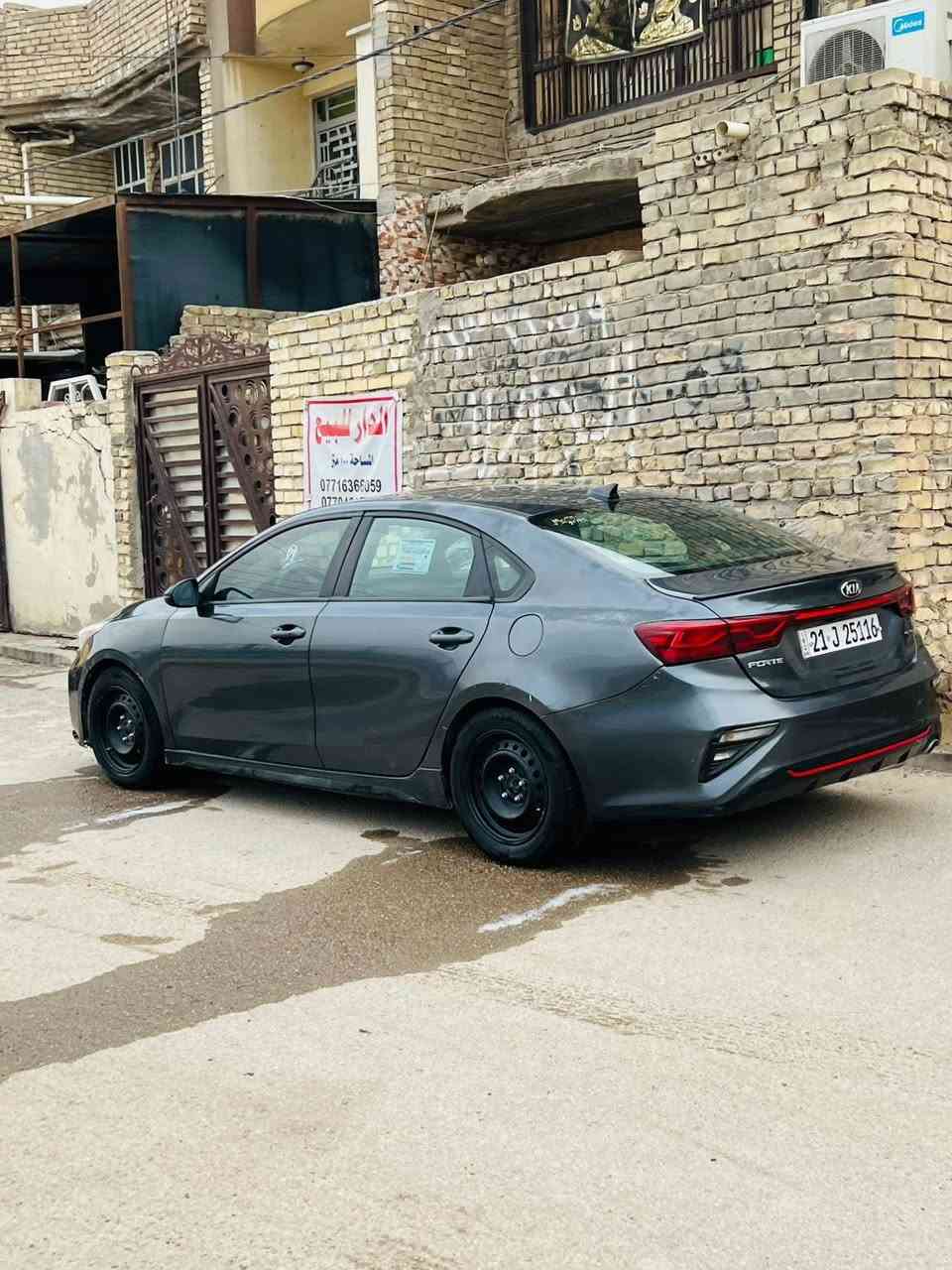 سلام عليكم فورتي موديل 21 ماشيه 50 رقم سلمانيه بسمي السياره هزه جديده سنويه جديده فول موصفات محرك 2000دوش حادثه موضح بل صور  
بصمه تشغيل 
بصمه ابواب 
فتحه سقف 
رادرات مري 
رادرات امامي خلفي 
تبريد ثلج +تدفه 
ثلاث نضام سياقه 
السعر 140 
مكاني مدينه الصدر 
***********
