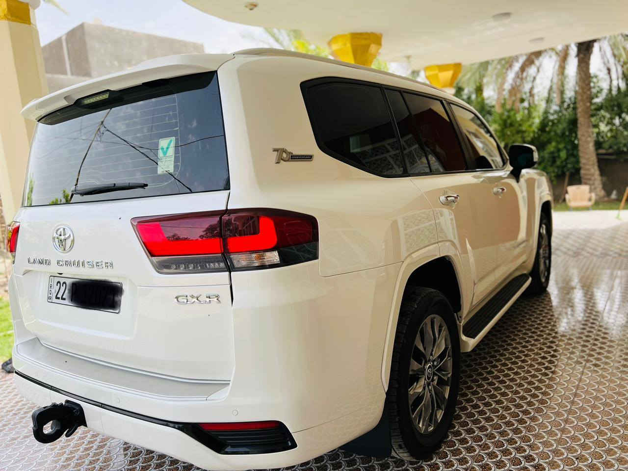 السلام عليكم للبيع لاندكروز موديل2022تكمه وسنويه ساز  باب الأول رقم  أربيل بسمي تحويل ثاني يوم مكفول كفالة عامه من صبغ وتبديل وفتح وشخوط 
فول موصفات 1/1
بصمه تشغيل 
بصمه أبواب لمس 
تشغيل عن بعد 
فتحه سلايت
كشنات ثنين كهرباء 
كشنات جلد 
كشنات تدفئه تبريد 
8ايرباك 
زراكات 
مري شفط 
شاشات خلفيه 
مطفايه حريق 
جنطه شفط 
سبعه راكب 
ثلاث قطع تبريد 
محرك 4000 تنفس طبيعي 
حساس امامي 
حساس خلفي
 بصمات ثنين 
سبير منازل 
وباقي موصفات ساز معروفه 
ماشيه45 الف  حقيقي 
سعر (635)
الاستفسار اتصل على الرقم ***********
مكان بابل حله
