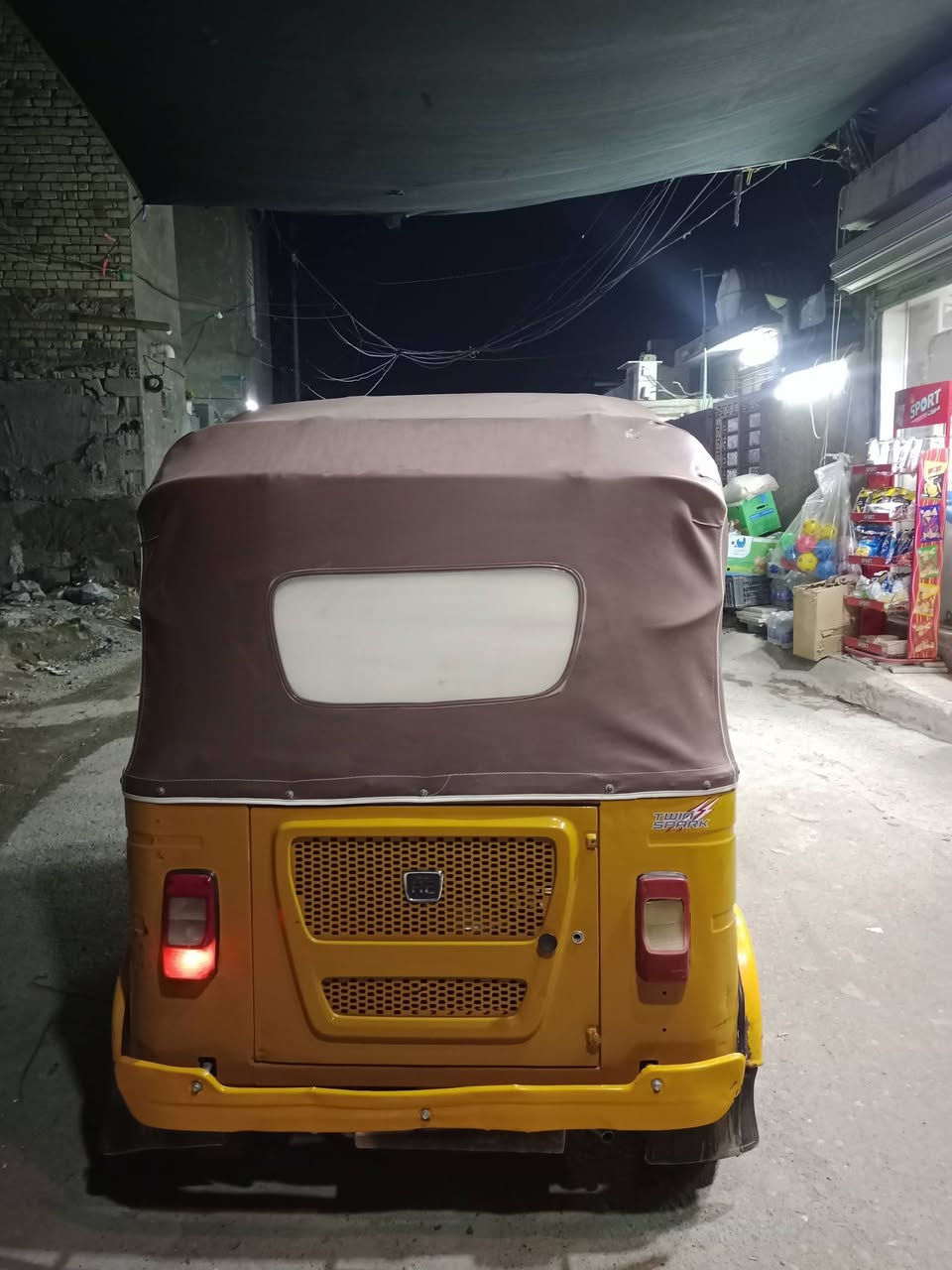 السلام عليكم تكتك 21 رقم بغداد تحويل ثاني يوم كشر مكفول من الصبغ بيها بارد يم الجاملغ الخلفي تراي زيرو الشراي
يتصل *********** السعر 7500
