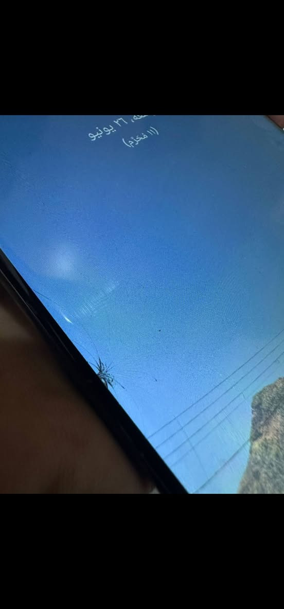 سلام عليكم s23 ultra
كلاس مكسور مثل ما موضح  بدون اي نقطه او شيي من شاشة داخلية فقط كلاس ٥١٢ كيكا  شرق اوسط جيبال ٥٧٥ الف


**إذا كنت صاحب هذا الإعلان وتريد حذفه لأي سبب، رجاءا أرسل رسالة إلى الدعم الفني**