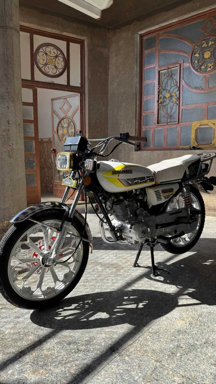 السلام عليكم دراجه للبيع
سافان موديل ٢٠٢٥اجدد من صور بعد مكاني الدوانيه الاسكان كفاله من البنجر السعر ٧٠٠وبيه مجال الاتصال ***********
