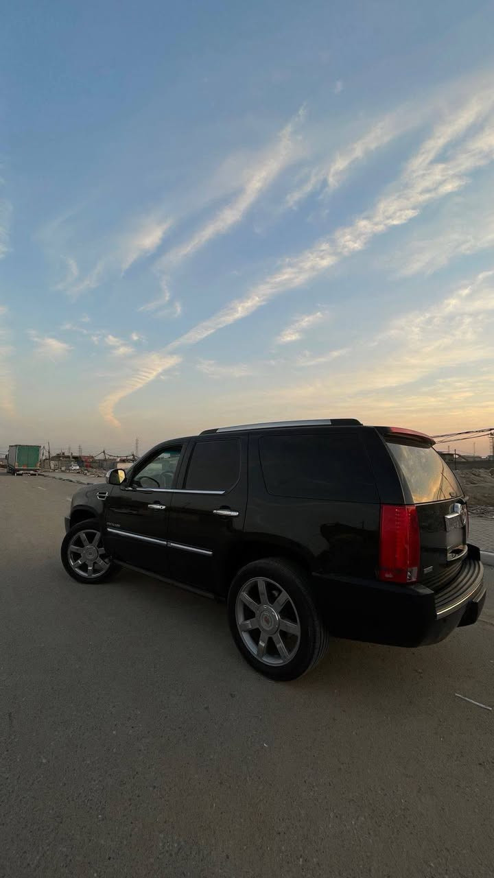 سلام عليكم كتلاك مديل 12سياره كفاله من كلشي فوول الخير فتحه بلقماره دوس كهربايه تنفتح ويه فتحت الباب تبريد حته بلكشنات  بيهه هواي موصفال متومه اربيل النكليزي شرط ارقام اصليه  علئ سياره اختهه شرط الحاسبه سعر ميعجبك اطلع سياره خليجي بدون ضربه وكفاله من انتربول  سعر 105 مراوس حسب القناعه  ***********وتساب فقط مكاني البصرة
