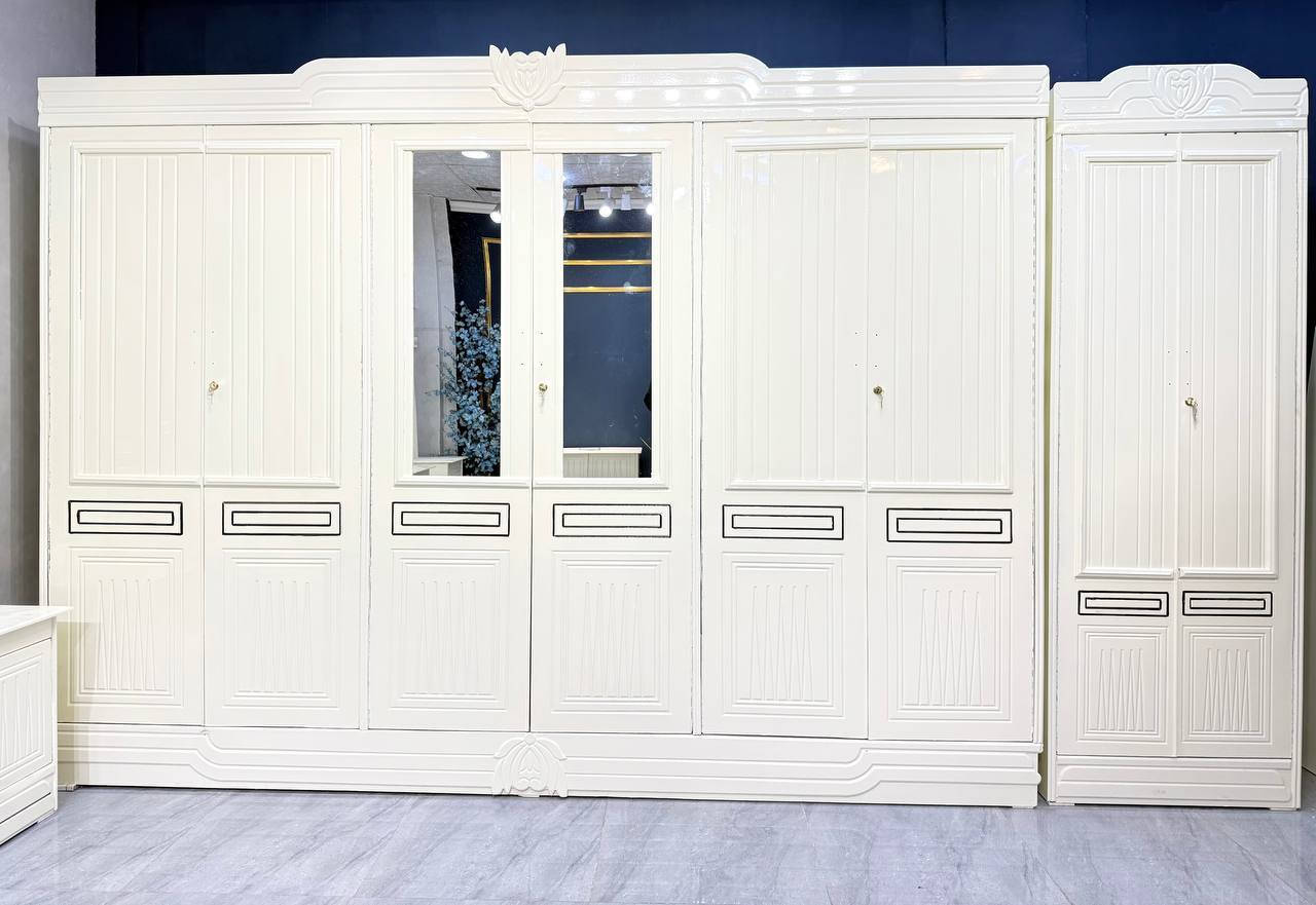 السعرمليون  الف فقط😍
غرف نجاره عراقيه 💯💯

تتكون من 8 قطع 

عرض الكنتور 3 و20سم

ارتفاع الكنتور 2 و20سم

السرير بلوك ٦ ارجل

طول السرير 200 سم 

عرض السرير 160 سم 

الضهر براغي
الشازلون 50 الف
دوشك 150


**إذا كنت صاحب هذا الإعلان وتريد حذفه لأي سبب، رجاءا أرسل رسالة إلى الدعم الفني**