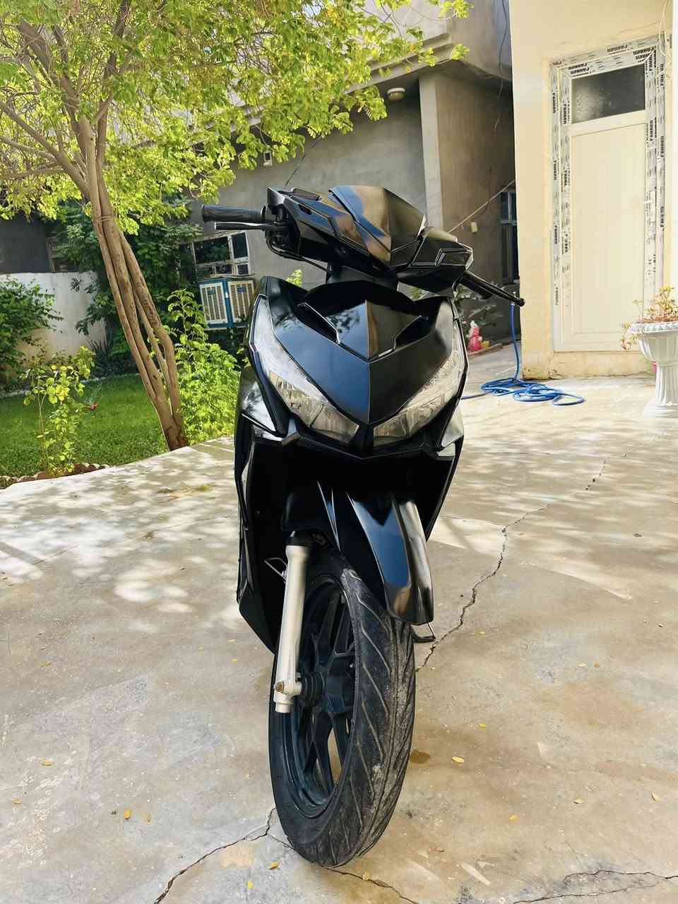 هوندا كليلك للبيع
دراجة نضيفة ومرتبه 
دبلات نضاف 
تايرات جديد
النضافة مثل ما وضح كدامكم
شلعه ومعدل خير من الله 
السعر 375 وبيها مجال
المقدادية شهربان
***********
