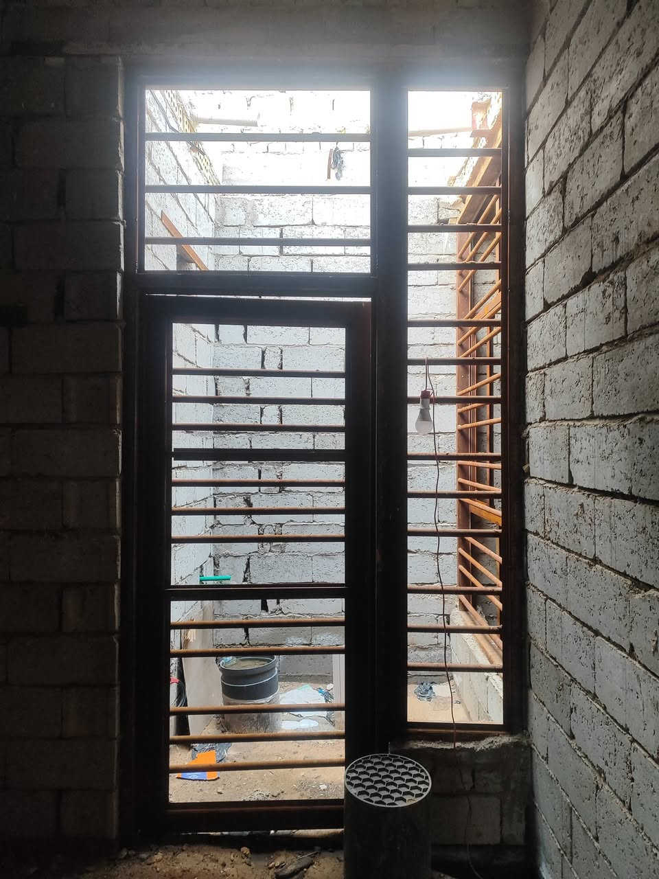 بيت للبيع مساحه 108متر بناء مرتب مطبخ وبراني وصاله وغرفه وحمام داخلي ومنور وتواليت خارجي مكانه علوة الفحل منطقة العبيديه قرب شارع الفلل صورة العباس ع
سعره 22 وبي مجال ويرهم اقصاد حسب الاتفاق
***********
