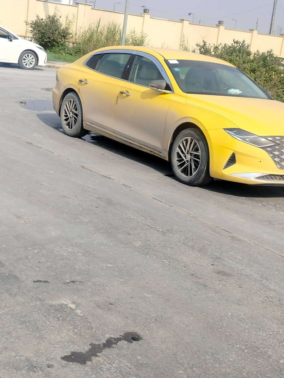 السلام عليكم
ازيره للبيع مديل 22 كفاله عامه 

عده القبق الجنطه امبدل 

رقم الهاتف ***********
