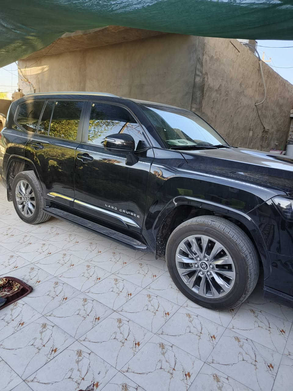سلام عليكم لاندكروز للبيع 2023ساز SAS رقم سليمانية تحويل مباشر سيارة كفالة عامة من كلشي مغلفةPPF +بيها كتاب تضليل نسبة50% مكانها بابل شوملي ***********(ماشية 20000 حقيقي. عشرون ألف)
