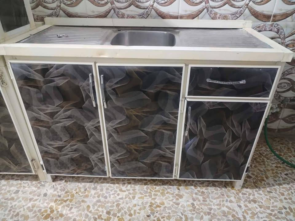 كاونتر مترين وسنكي مالو متر ونص نظيف السعر  250 مكان كراج شمال


**إذا كنت صاحب هذا الإعلان وتريد حذفه لأي سبب، رجاءا أرسل رسالة إلى الدعم الفني**