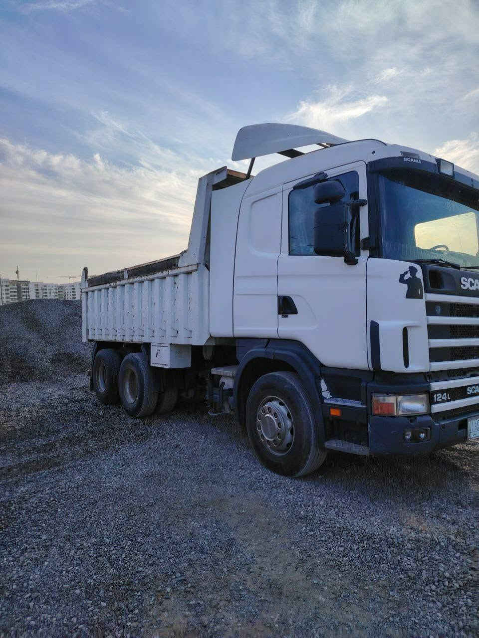 سكانيا للبيع
موديل 2000
بم ونوزل
كير900
بودي قيدار
رقم نينوى
حصة كاز

للتواصل
***********

