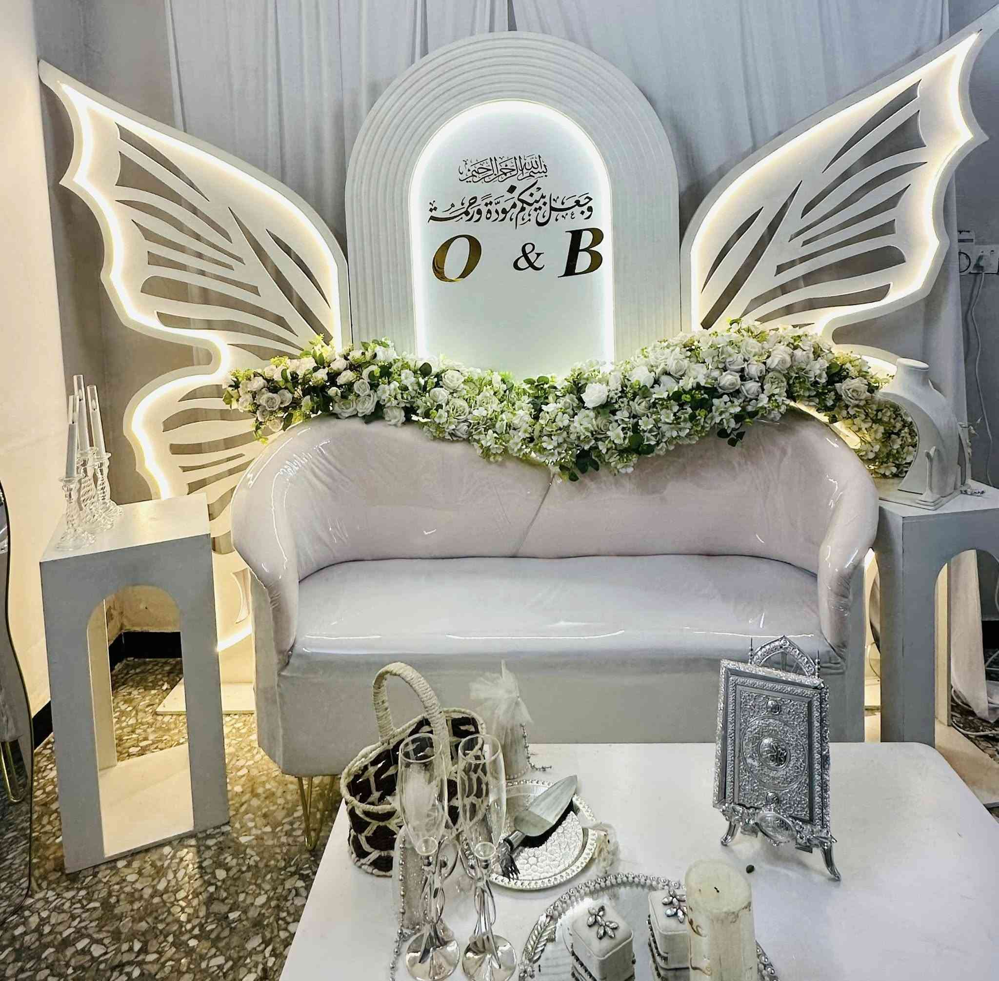 السلام عليكم كوشات مستخدمه للبيع العدد 3 وموديلات وتصاميم مختلفه لكل كوشه العنوان بغداد الدوره  ***********
